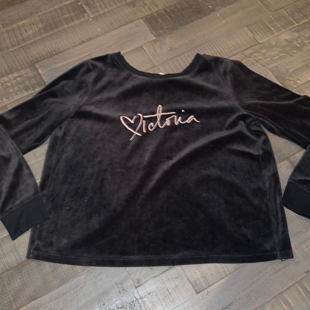 Final Sale Victoria's Secret Black Velour Long Sleeve Top Open Back Med
